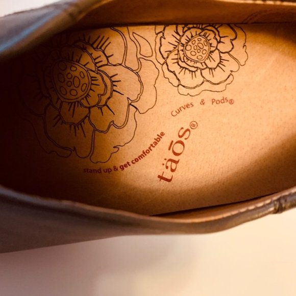 taos® Leather Women's Ankle Booties Light Brown Color 2" Medium High Heel NEW - Picture 5 of 7